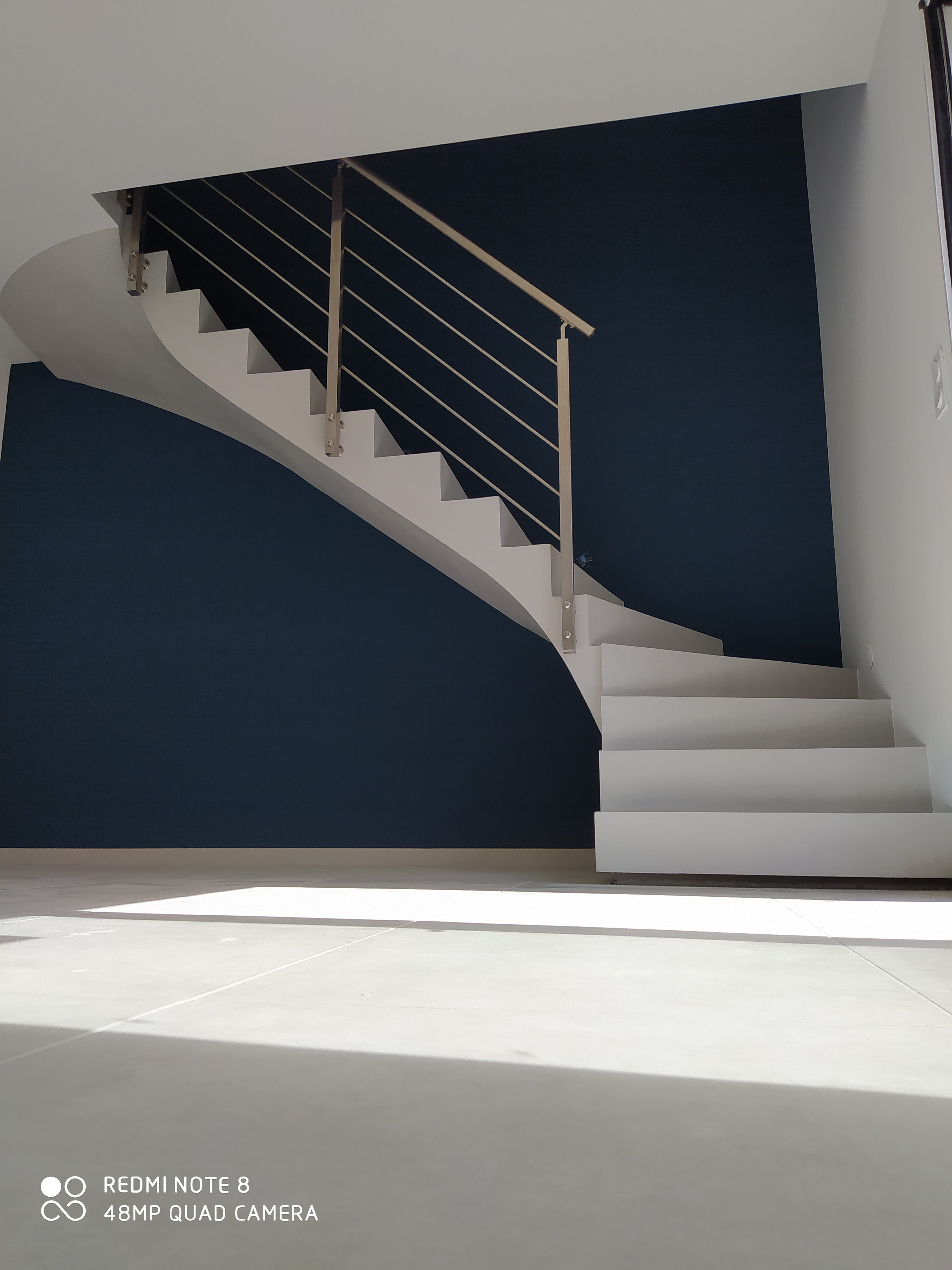 Garde corps inox sur un escalier dans une maison individuelle à Bordeaux