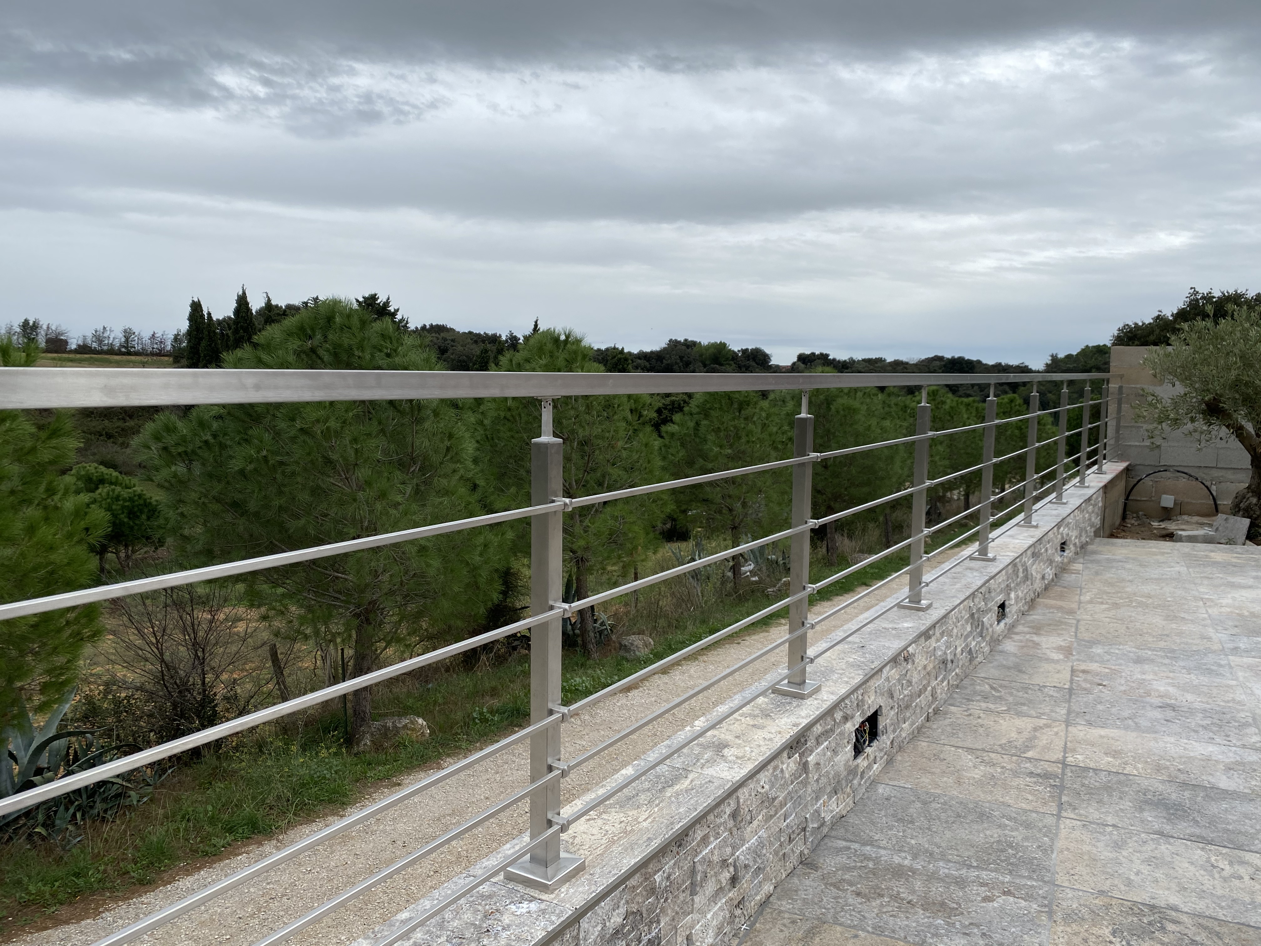 Garde corps sur un muret pour une terrasse