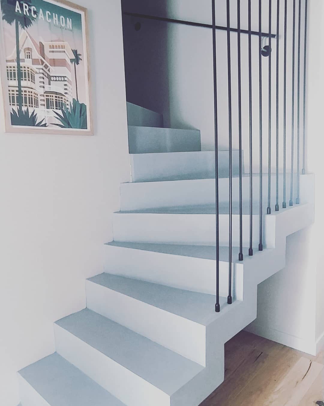 garde corps harpe thermolaqué pour sublimer l'escalier