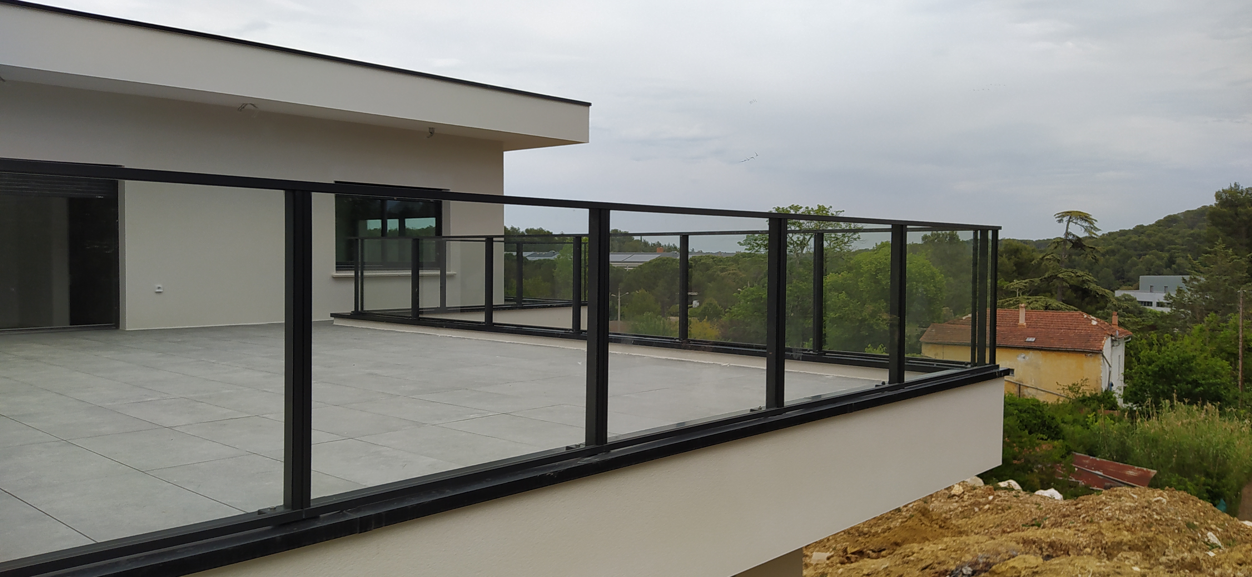protection d'une terrasse en verre dans le département de l'Hérault